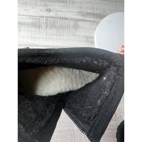 Bearpaw Womens Black Suede Ankle Boots With Side Zipper Size 10 - Picture 12 of 12